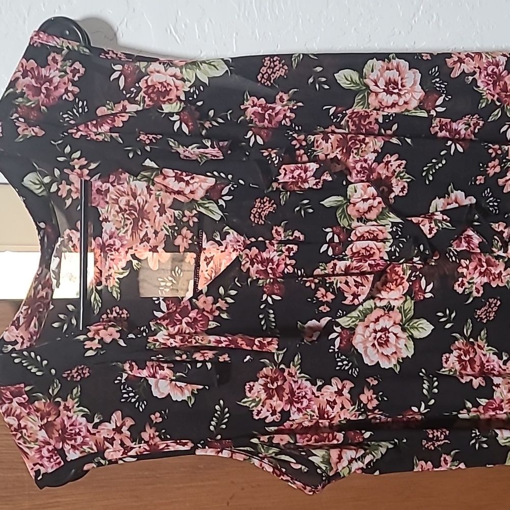 Sleeveless blouse